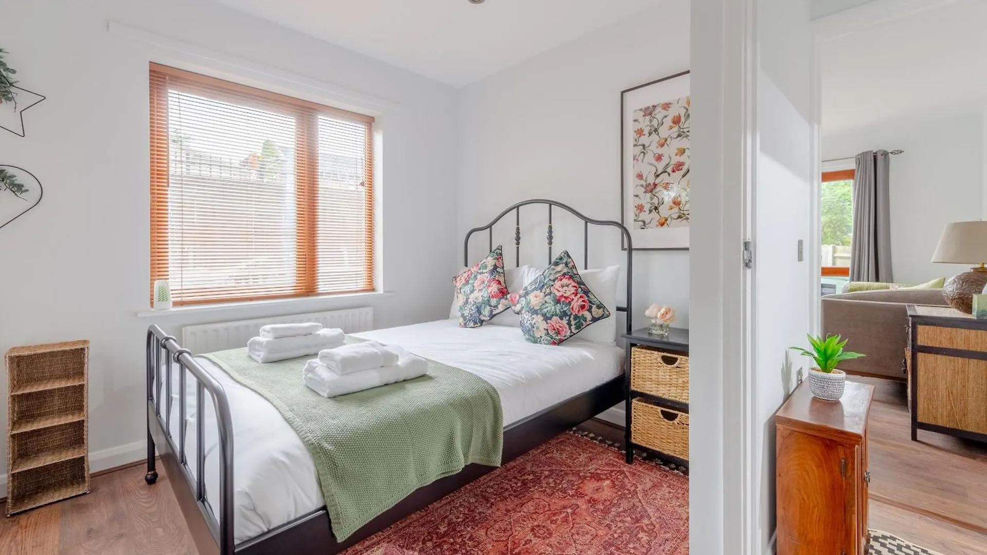 Inviting & Spacious 3Bd Flat - Shadwell London Apartment